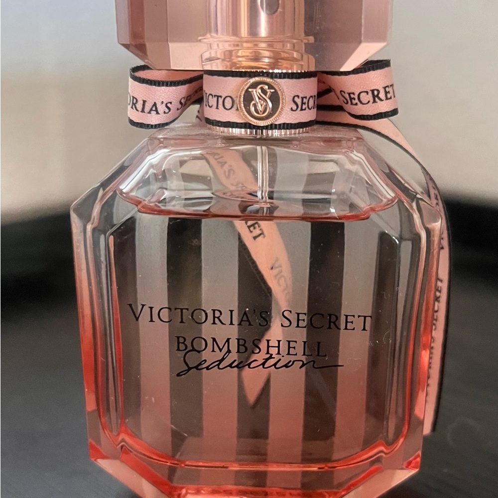Victoria's Secret Bombshell Seduction Perfume